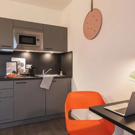Ξενοδοχείο με διαμερίσματα Candlewood Charlottenburg By Ihg 3*
