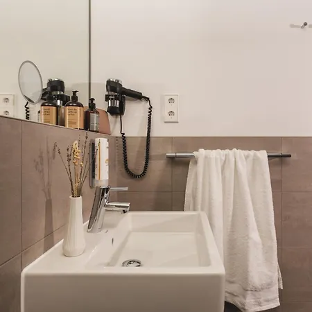 Candlewood Charlottenburg By Ihg 3*