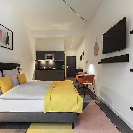 Aparthotel Candlewood Charlottenburg By Ihg