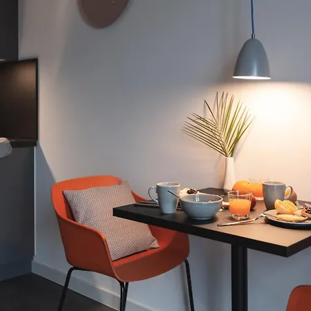 Ξενοδοχείο με διαμερίσματα Candlewood Charlottenburg By Ihg 3*