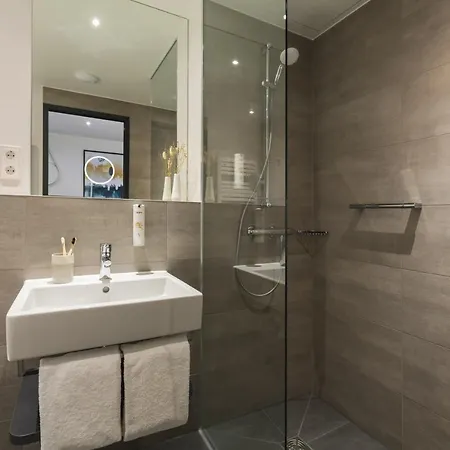 Apart Otel Candlewood Charlottenburg By Ihg