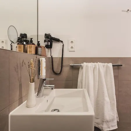 Apart Otel Candlewood Charlottenburg By Ihg