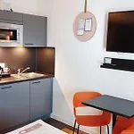 Apart Otel Candlewood Charlottenburg By Ihg