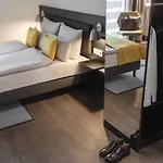 Candlewood Charlottenburg By Ihg 3*