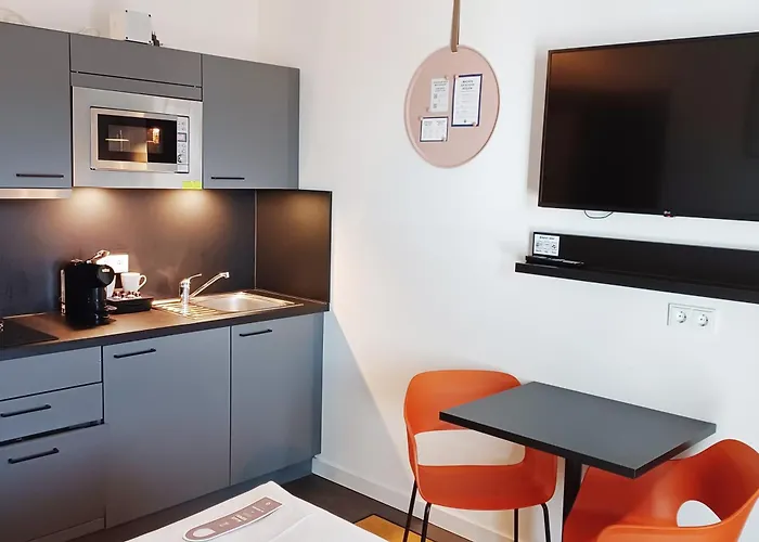 Aparthotel Candlewood Charlottenburg By Ihg